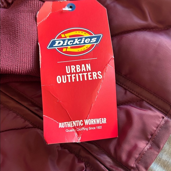 NWT Dickies Urban Outfitters Women's Maroon Quilted Zip Up Bomber Jacket Size S - Picture 9 of 9